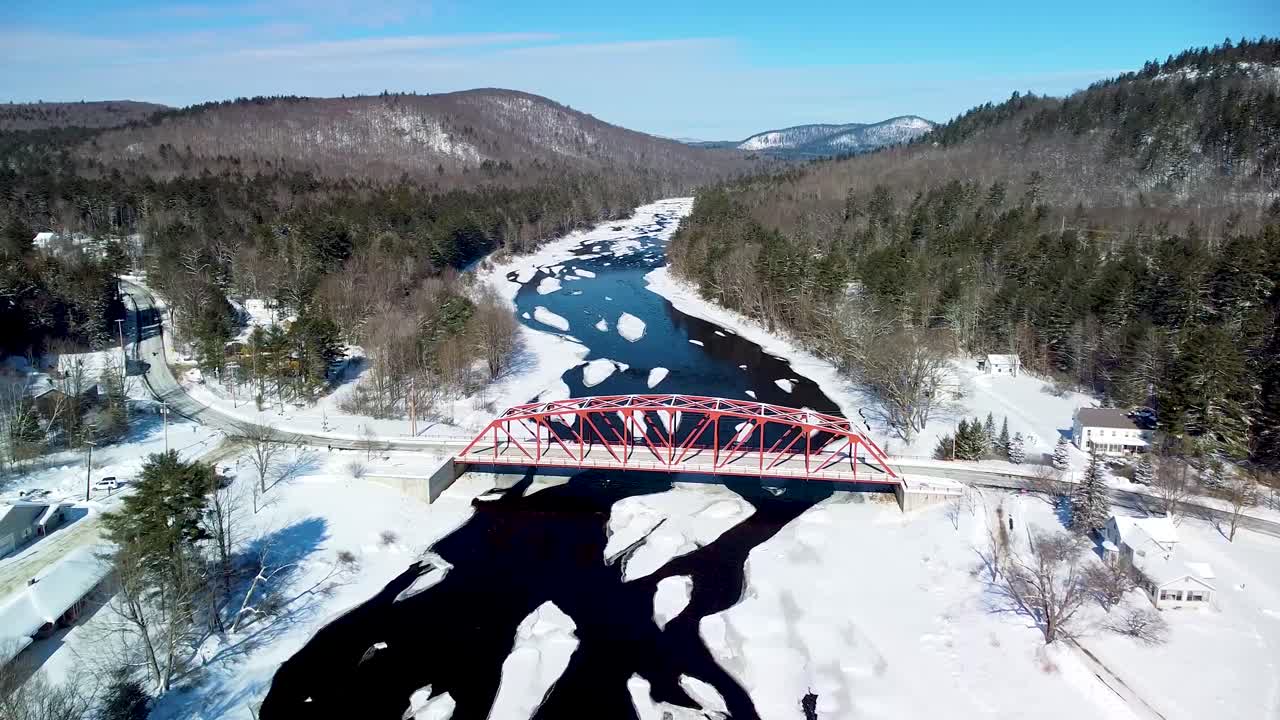 riparius, ny - dji mini puente sobre el río hudson
