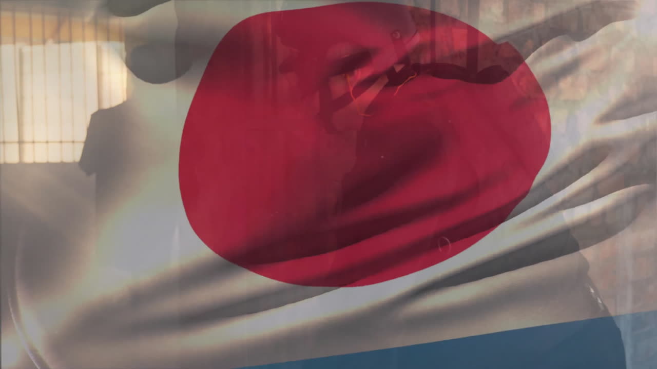 animación de la bandera de japón sobre varios soldados