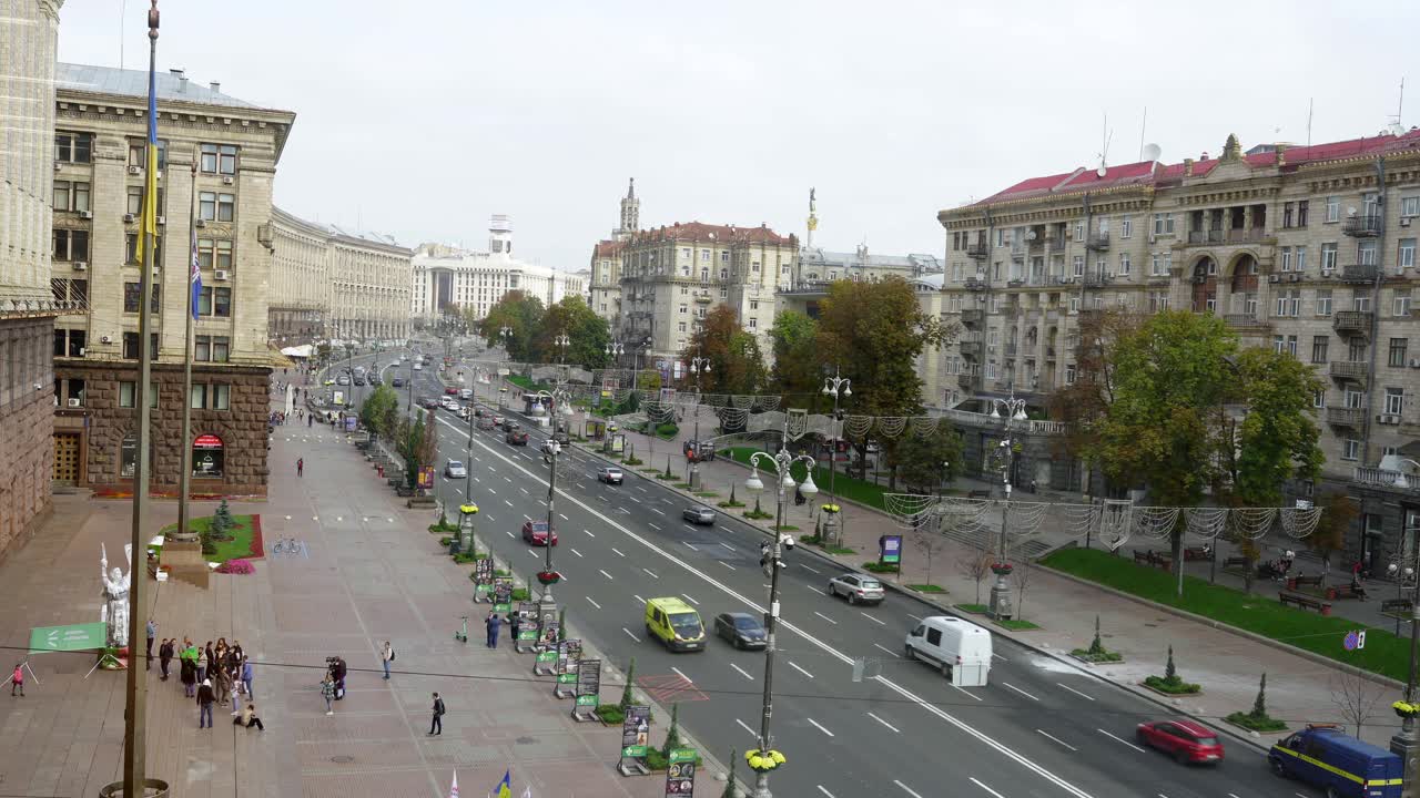 escena callejera en la ciudad de lviv, ucrania