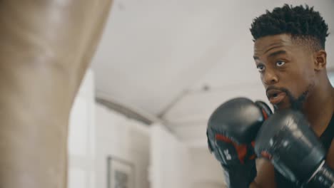 Slow-Motion-Male-Boxer-Training