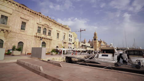 toma de cardán del puerto de bormla, ciudad vieja al lado de valletta, malta