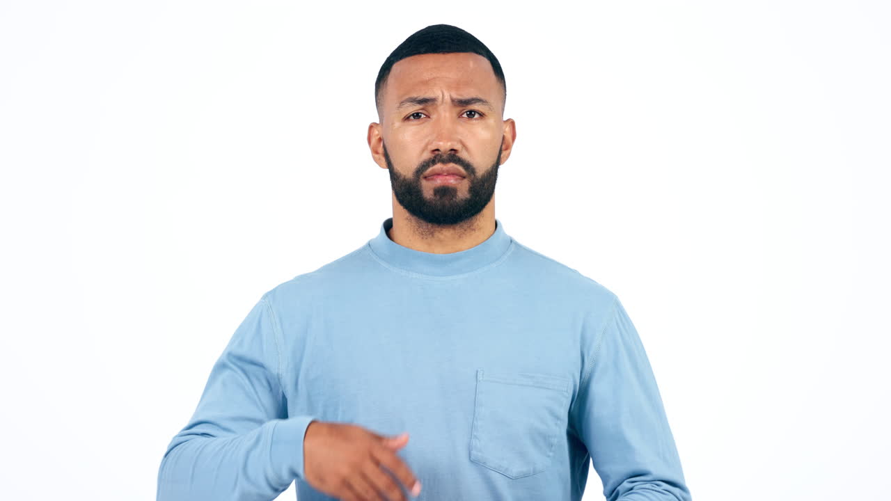 el pensamiento, las ideas y el hombre en duda con la pregunta