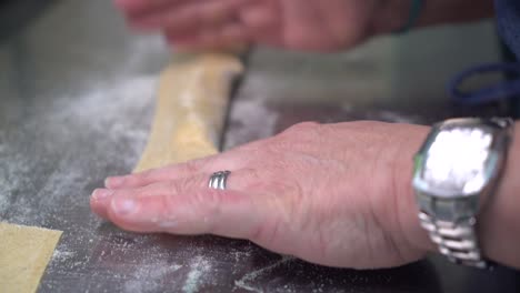 ravioles plegables con pasta fresca hecha a mano