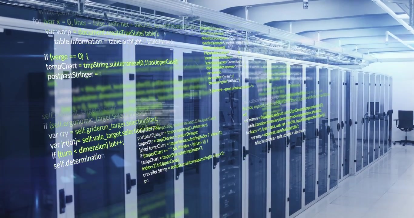 Animasjon av dataspråk og linseglimt over serverrack i serverrom