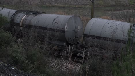 attraversamento di treni merci