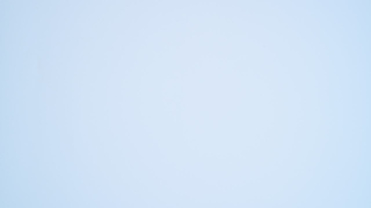 los corazones vienen del regalo rosa en el tema azul. deten el movimiento