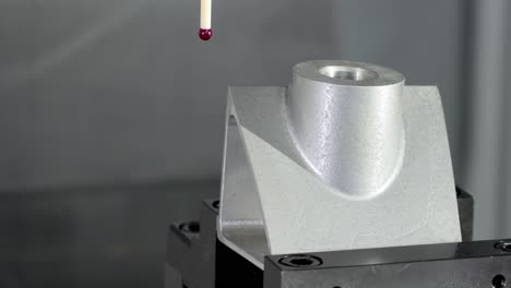 Messsonde-Zur-Qualitätskontrolle.-CNC-Fräsmaschine-Für-Die-Metallbearbeitung.