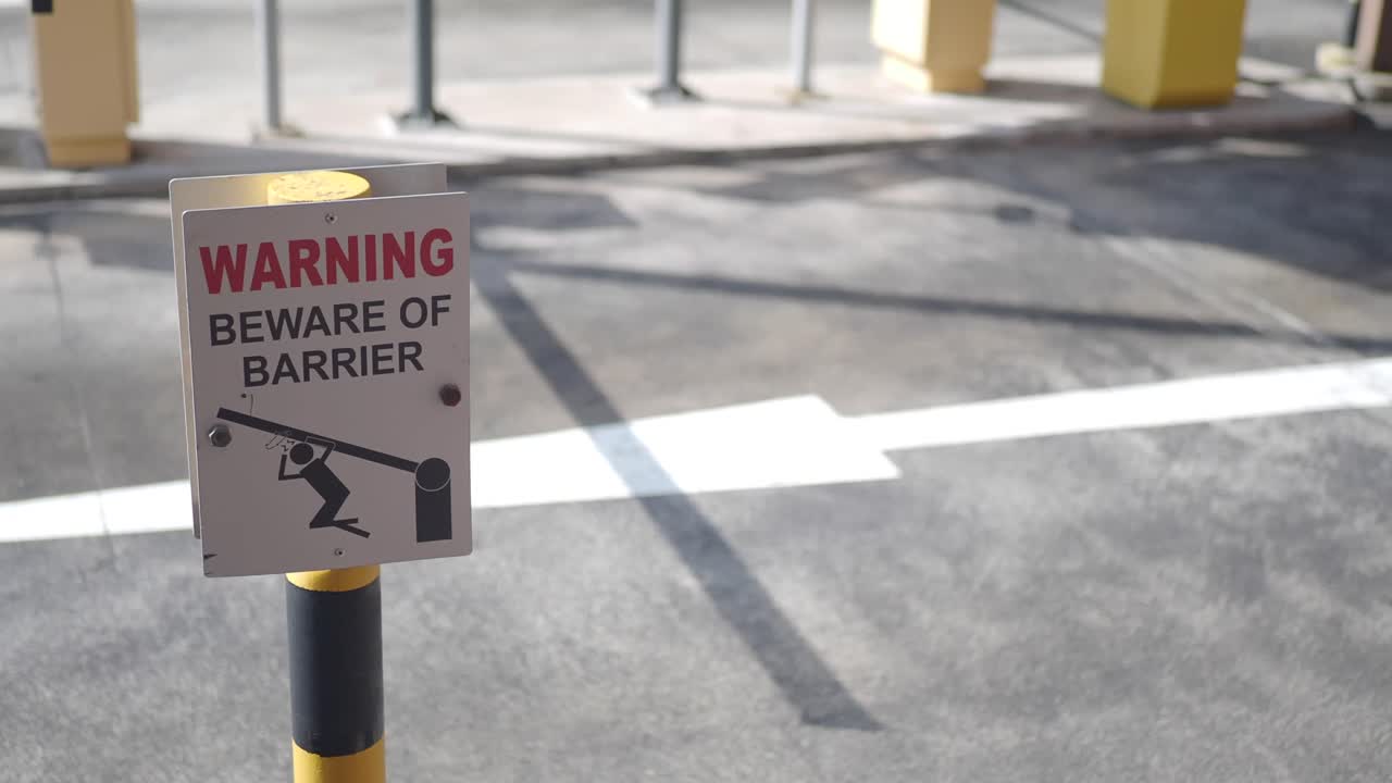 Warning sign for barrier