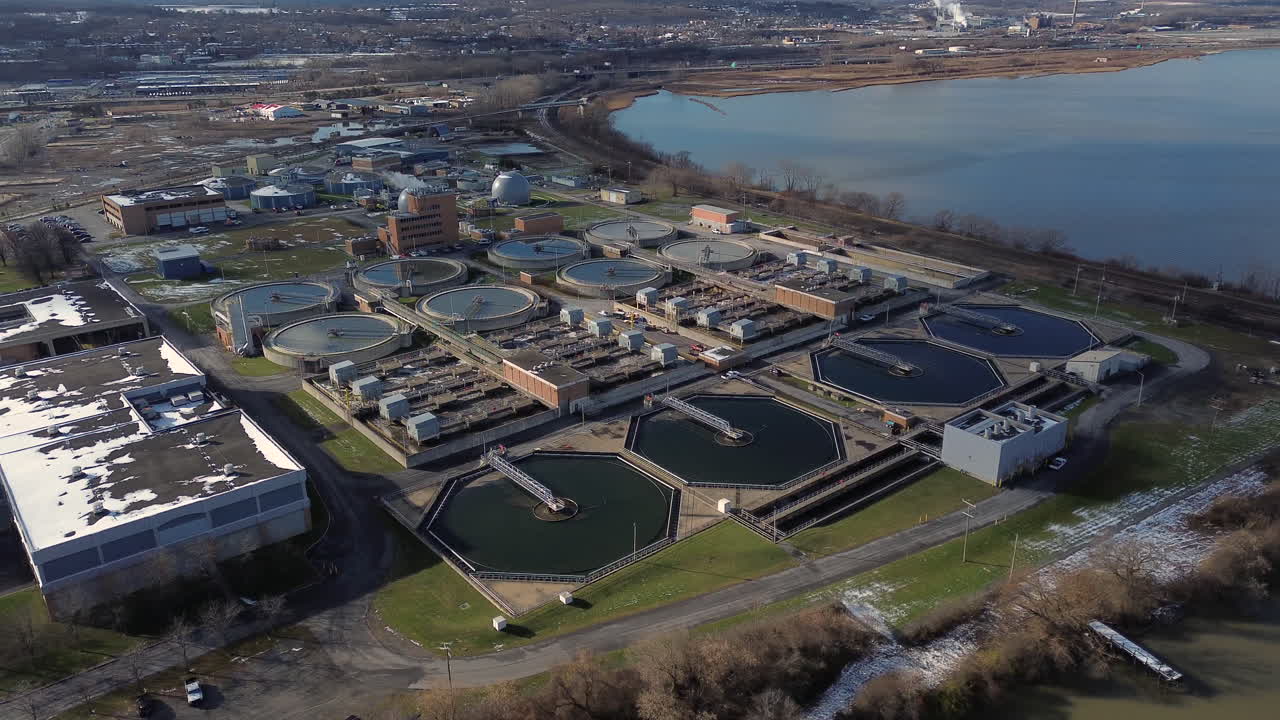 Aerial view of a wastewater treatment plant in syracuse new york