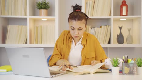 Ambitious-and-determined-Female-student.