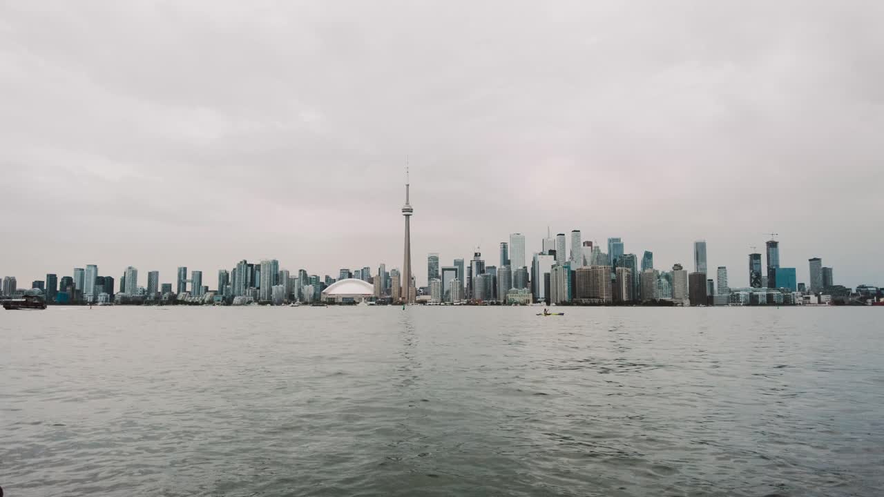 timelapse del horizonte de toronto desde la isla