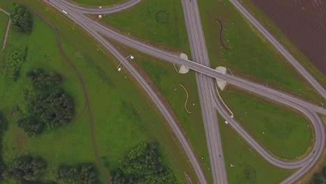 vista aérea del cruce de la autopista.