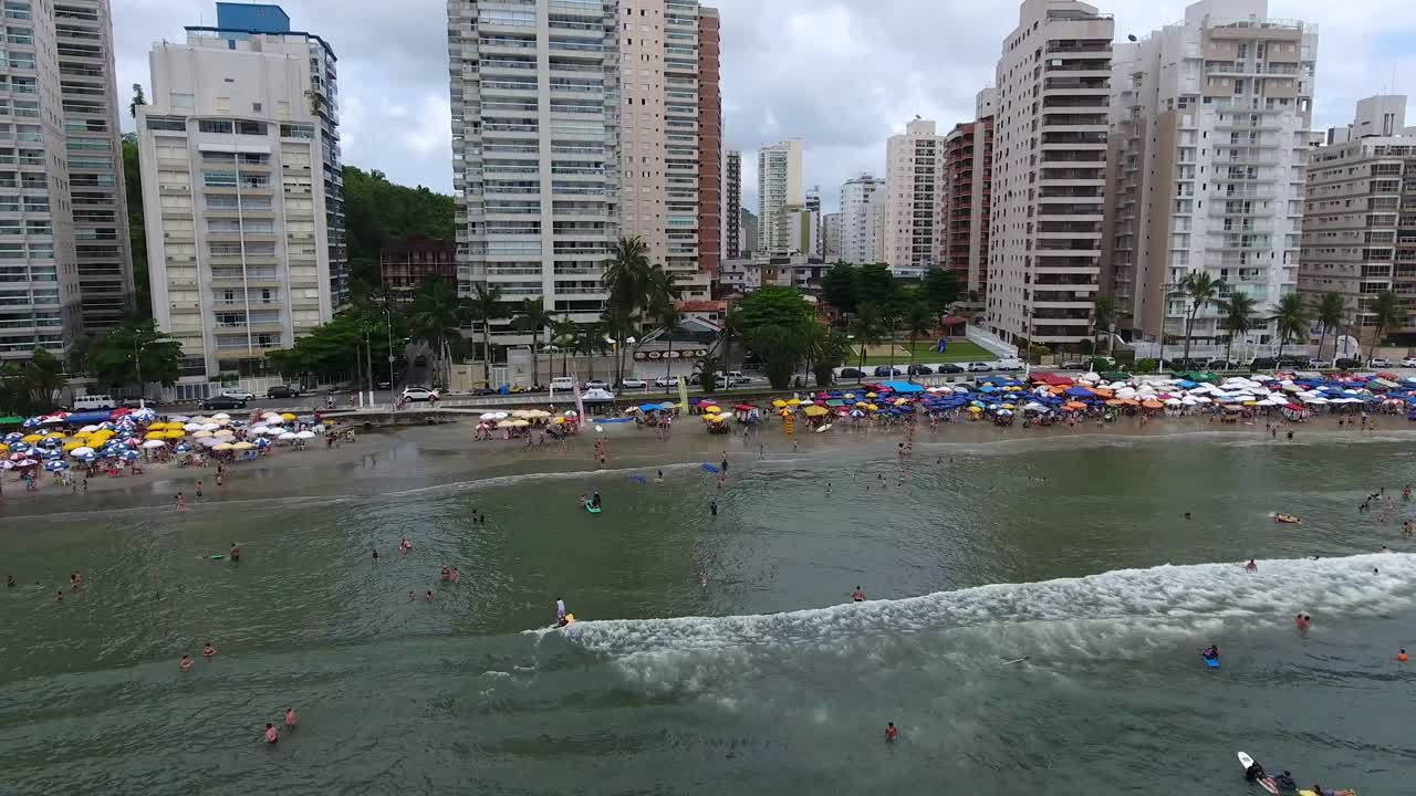 Asturiasin ranta Guarujassa, São Paulossa, Brasiliassa 7