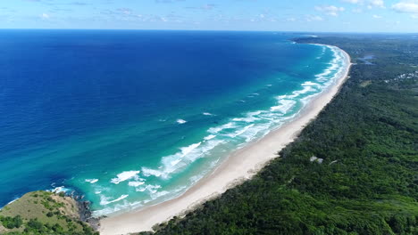 gliding over 90 mile beach with amazing cinematic shots