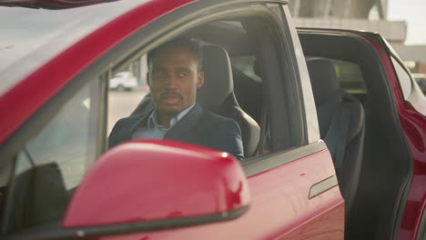 man receiving car keys