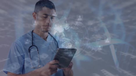 animación de un médico caucásico usando una tableta sobre el procesamiento de datos