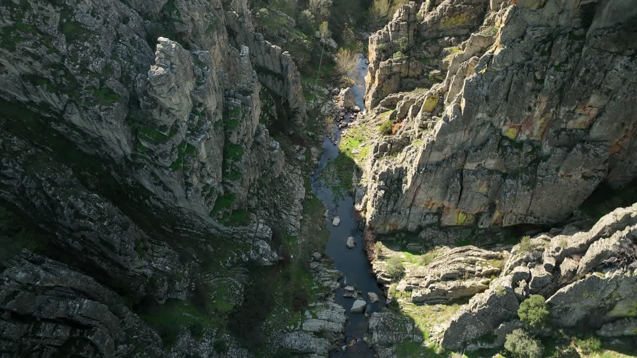 Ausflug, Geopark, Villuercas, Ibores, Mavic3, Familie, Sonntag, Drohne, Burg, Festung.