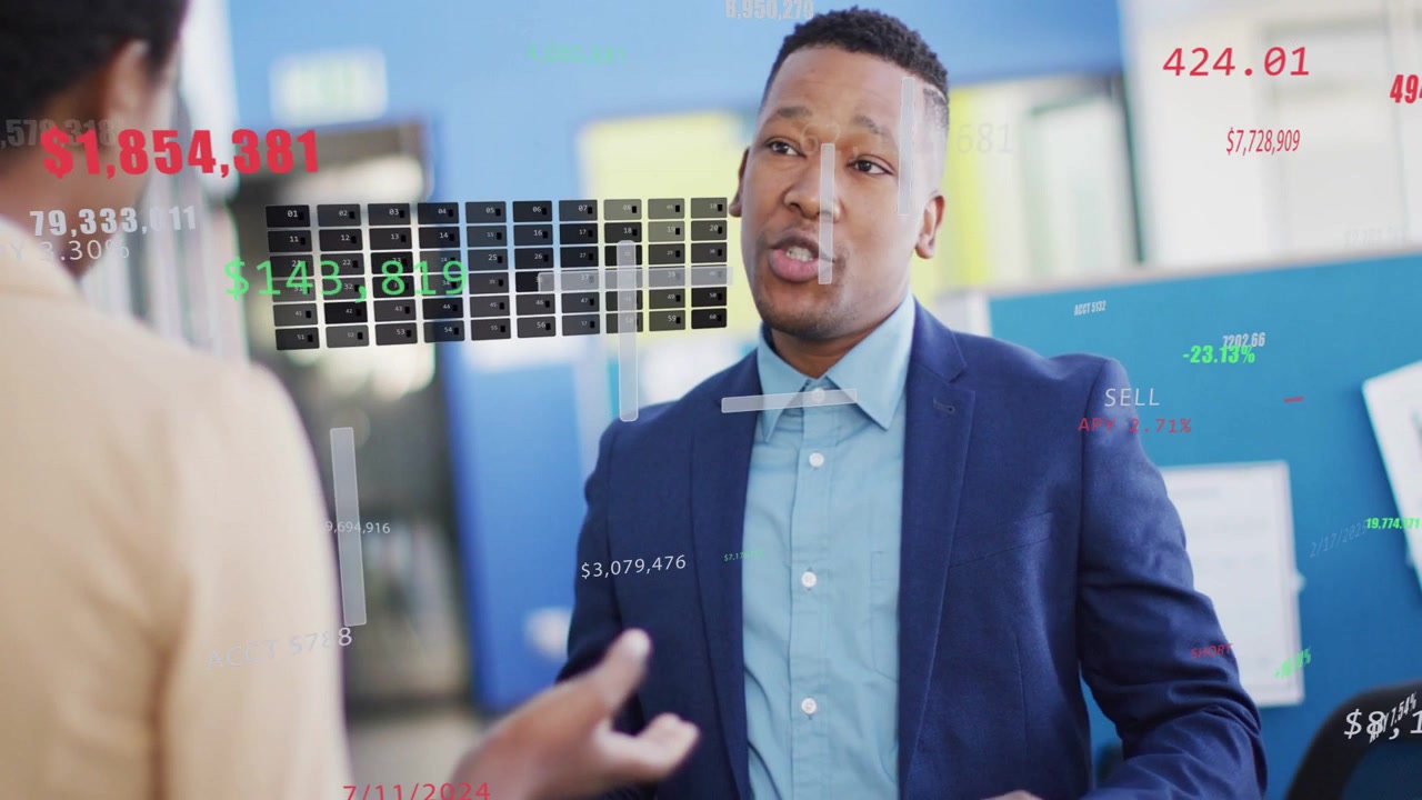 Vertical video: Talk starting with navy blazer pro gesturing and explaining sell overlay and data