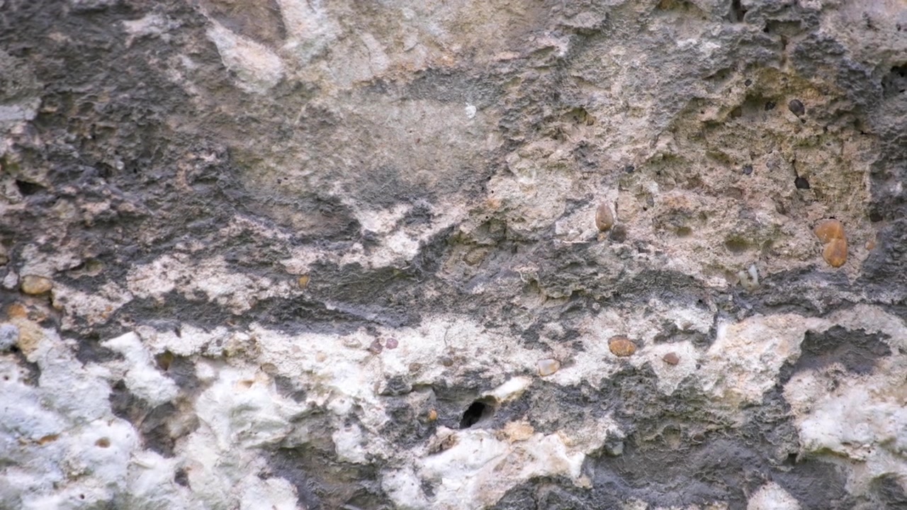 Close-up dinding batu kuno