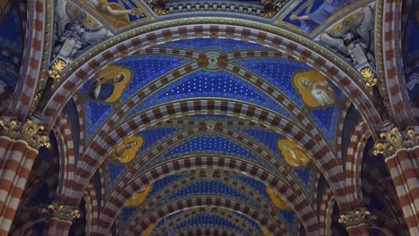 Maria-Auxiliadora-Basilicas's-Dome-and-archs