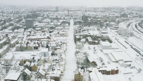 Drohnenaufnahmen-Der-Studentenstadt-Göttingen-Im-Winter-2021-Bei-Starkem-Schneefall