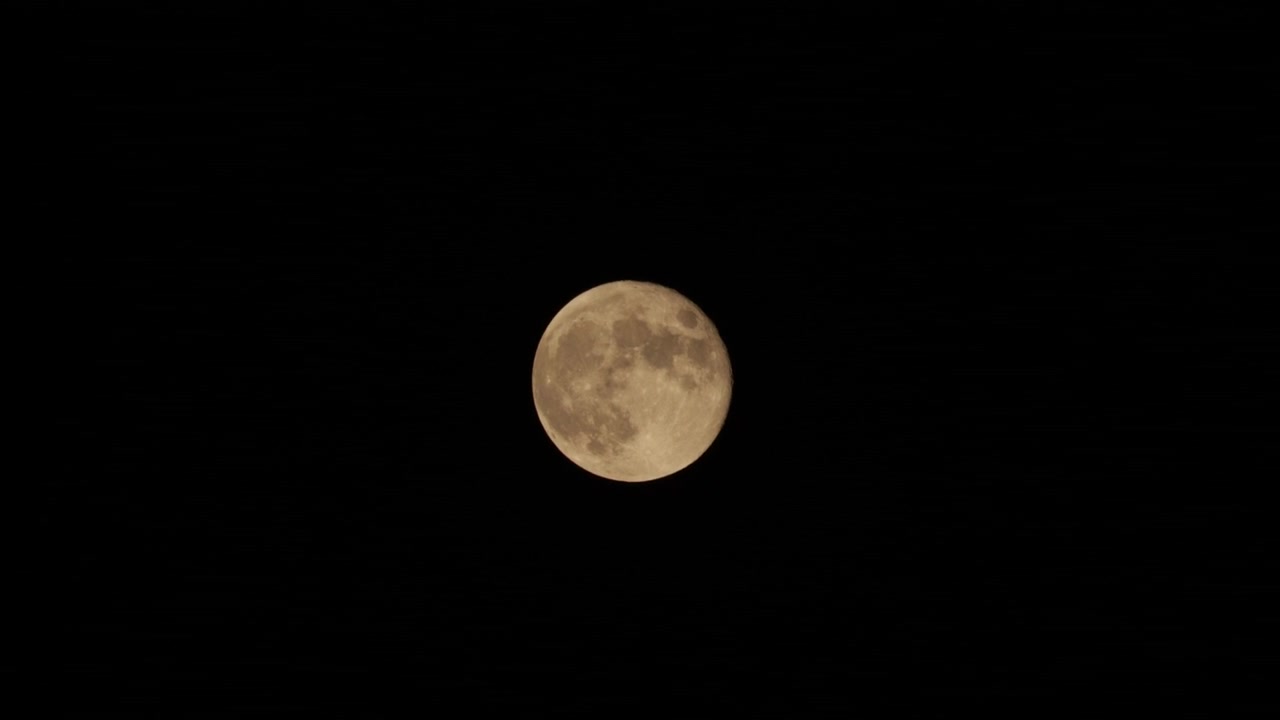 Moon's time lapse