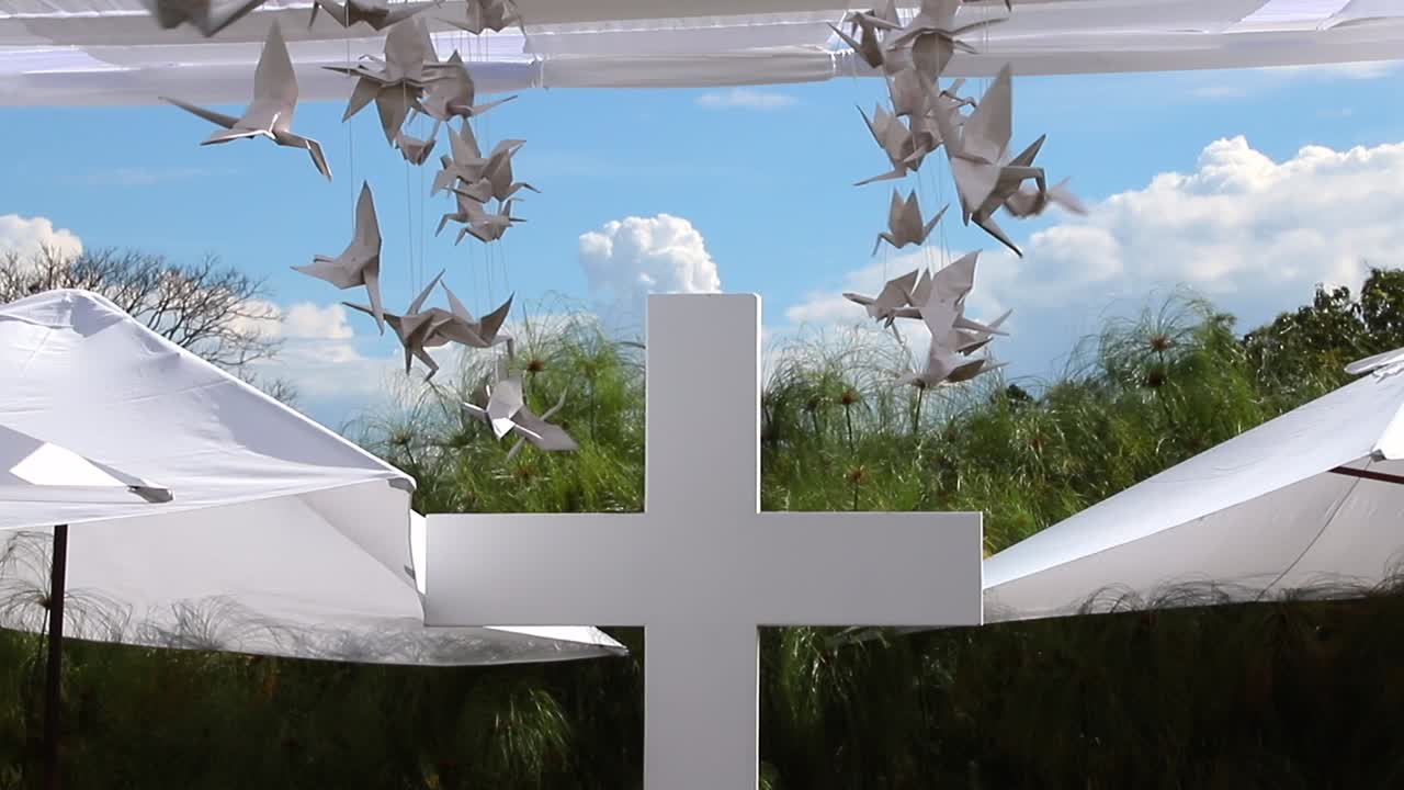 종이접기로 장식한 결혼식