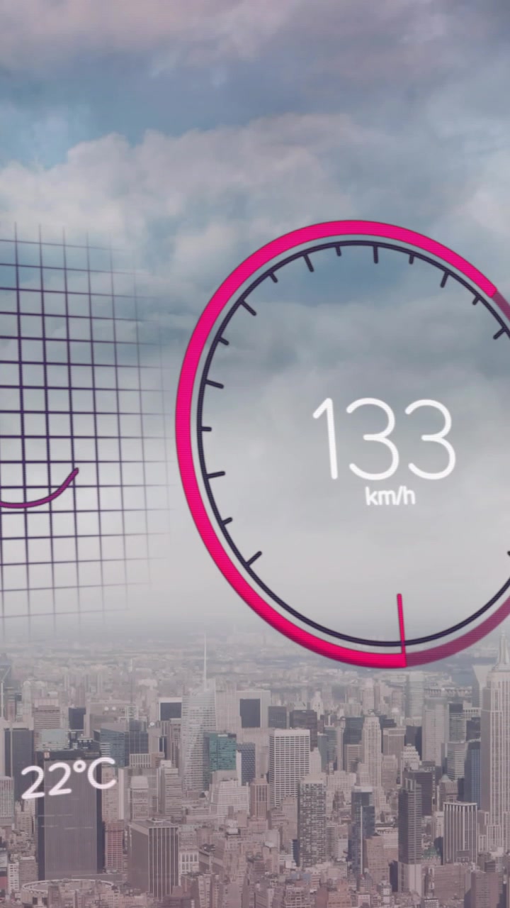 Animazione di interfaccia con icona della batteria in carica e tachimetro su paesaggio urbano