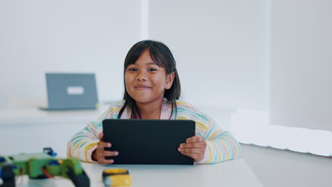 tecnología, educación y niño con tableta