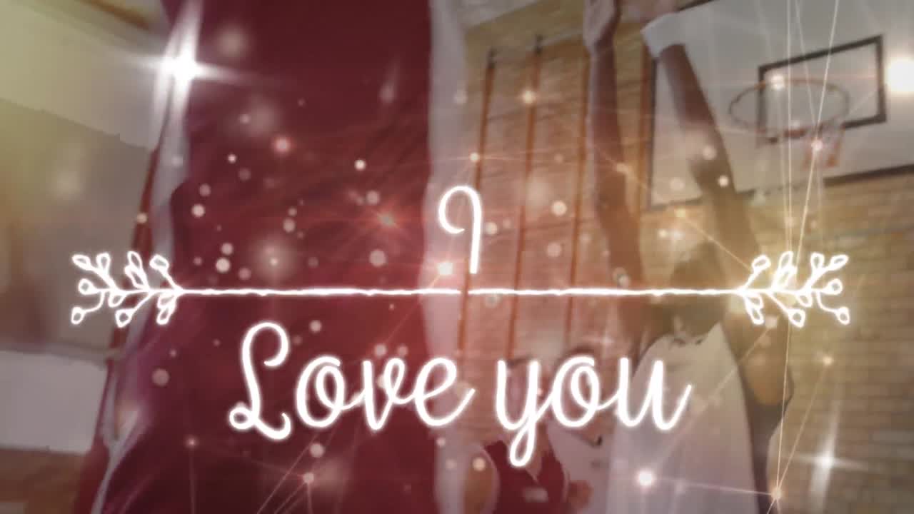 체육관에서 다양한 농구 선수 그룹에 대한 사랑의 애니메이션 텍스트와 스 ⁇