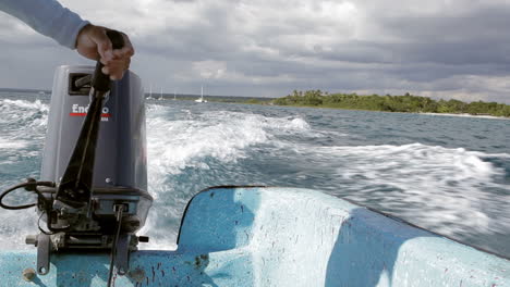 Sea-traveling-by-motor-boat-on-high-speed