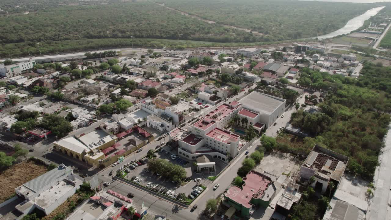 aérea sobre el área residencial de reynosa, ciudad en méxico que ancla el área metropolitana más grande en tamaulipas