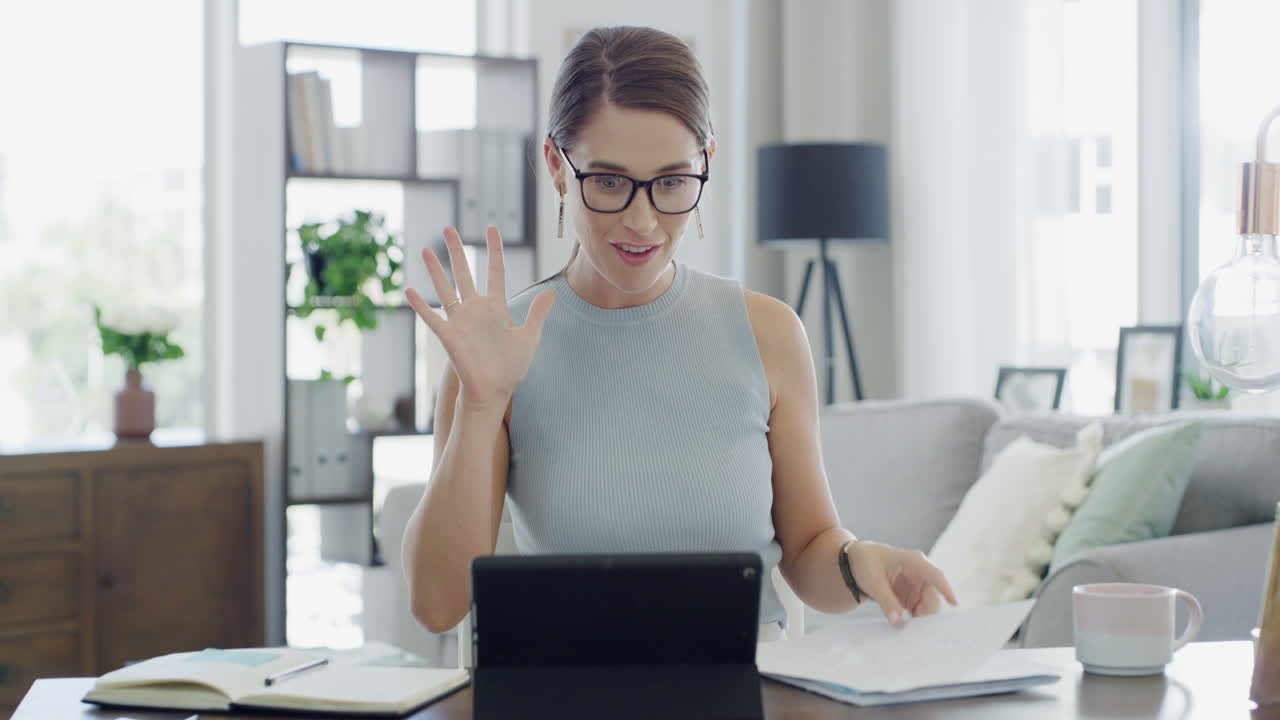 Can you see what I'm pointing at