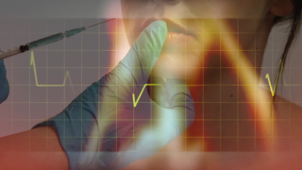 animación de datos con una mujer agrandando sus labios en una clínica