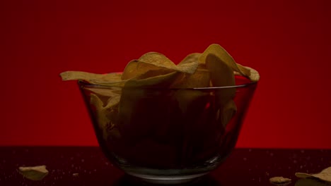 potato chips in a glass bowl