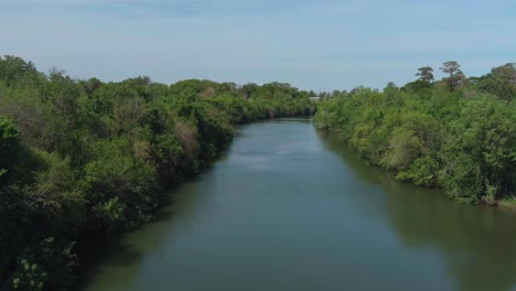 Aerial-view-of-the-buffalo-Bayou-in-Houston,-Texas