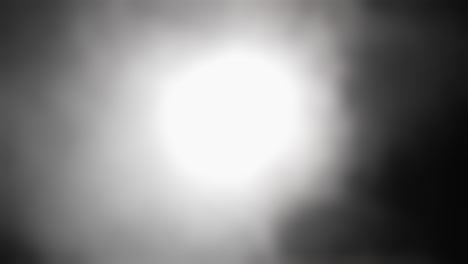 extraño, brillante, alienígena, luz de orbe ovni, luz de fantasma o luna con humo y niebla para halloween o ciencia ficción, fondo de ciencia ficción
