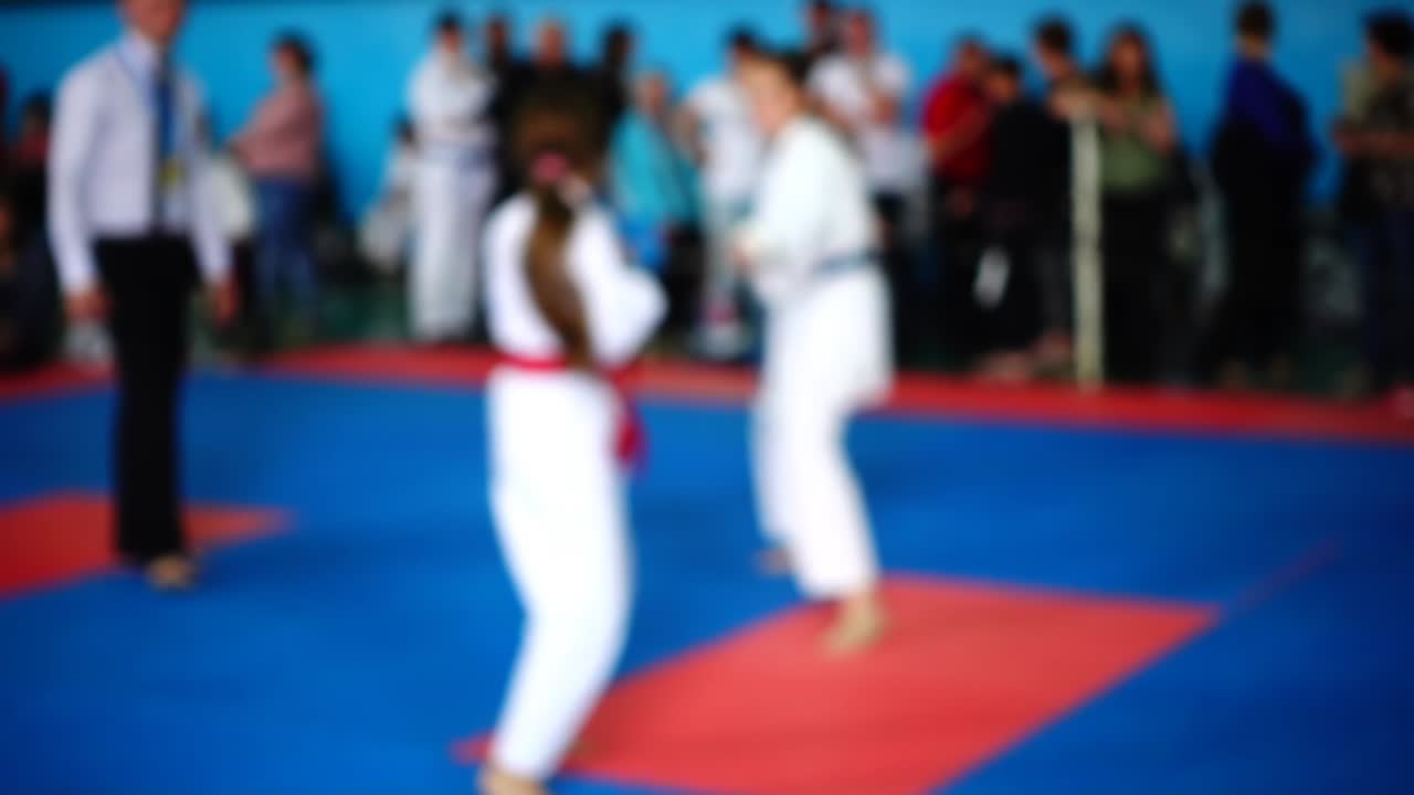 Competizioni di karate. Fuori fuoco. Slow motion