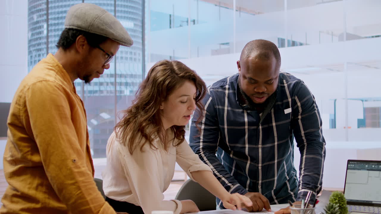 Entrepreneur collaborates with real estate team to strategize investment