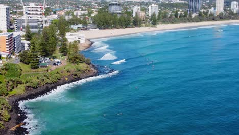 burleigh heads surfers drone uhd