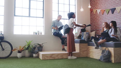colaboración creativa en espacios de coworking