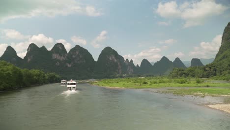 cruise ships on the li river guilin china