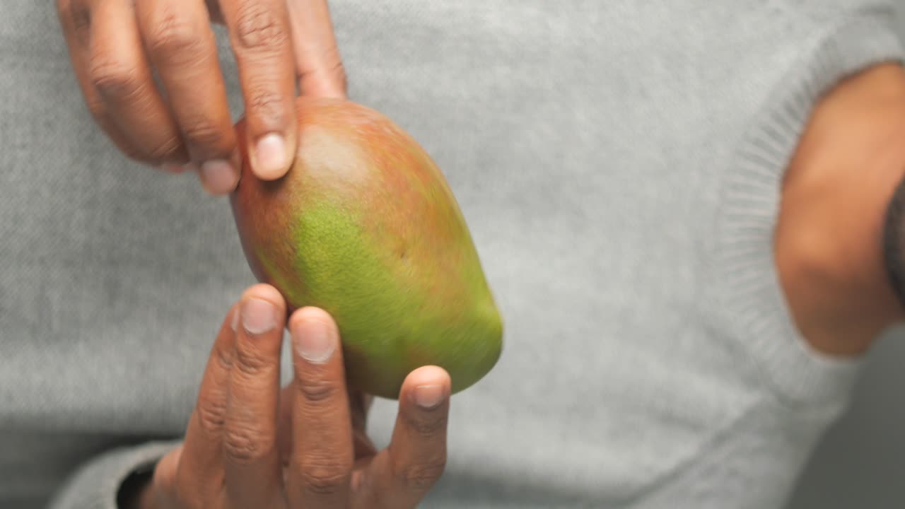 Mango in hand