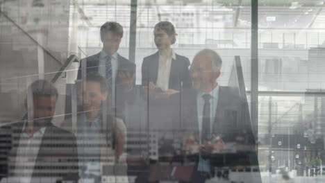 animación de un edificio de oficinas sobre personas de negocios hablando en una oficina moderna