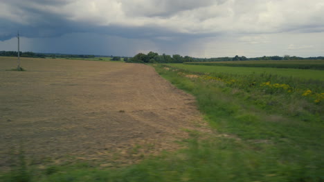 Entfernter-Regen-Von-Einem-Auto