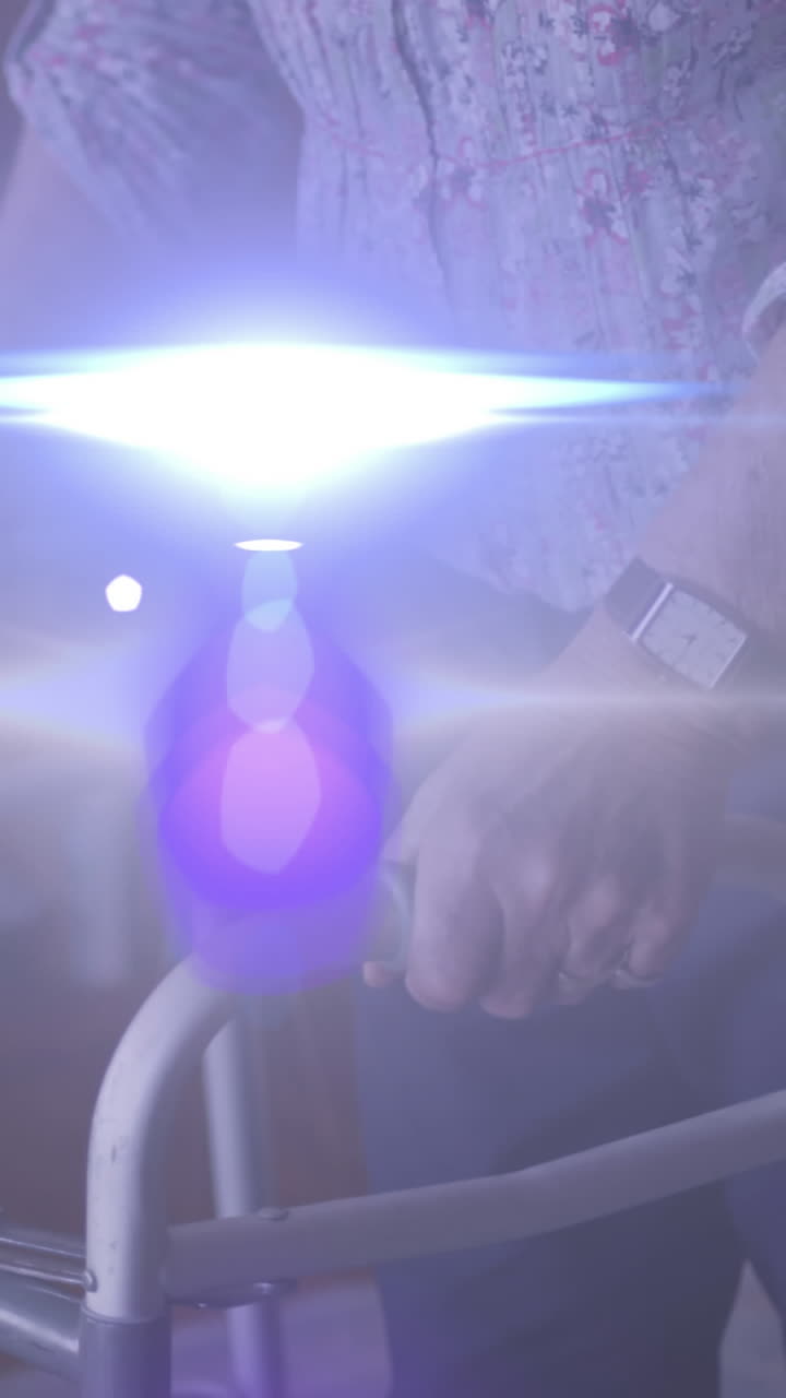 걸어다니는 프레임을 사용하는 중간 부분을 가로지르는 빛의 애니메이션