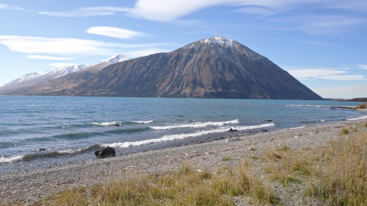 Waves Splashing On The Shore At Lake Ohau In Mackenzie Basin, South Island, New Zealand - Wide Shot