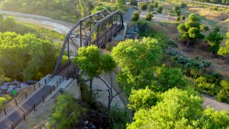 iron horse trailhead bridge in valencia, ca