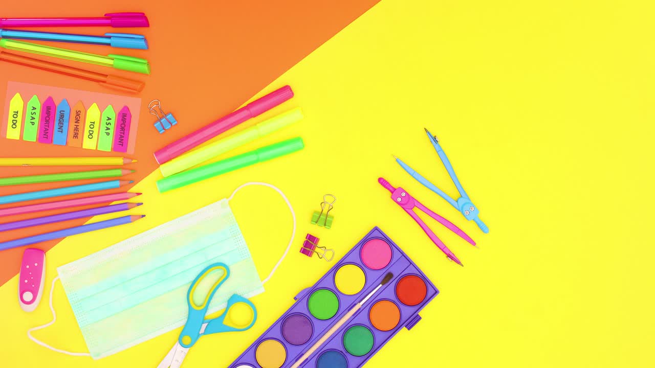 de vuelta a la escuela covid-19 animación en stop motion con papelería escolar