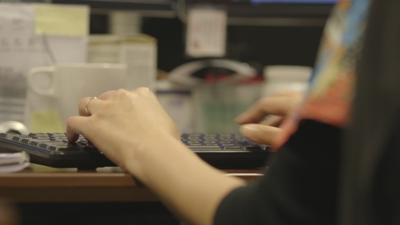 Hands typing keyboard using mouse 5